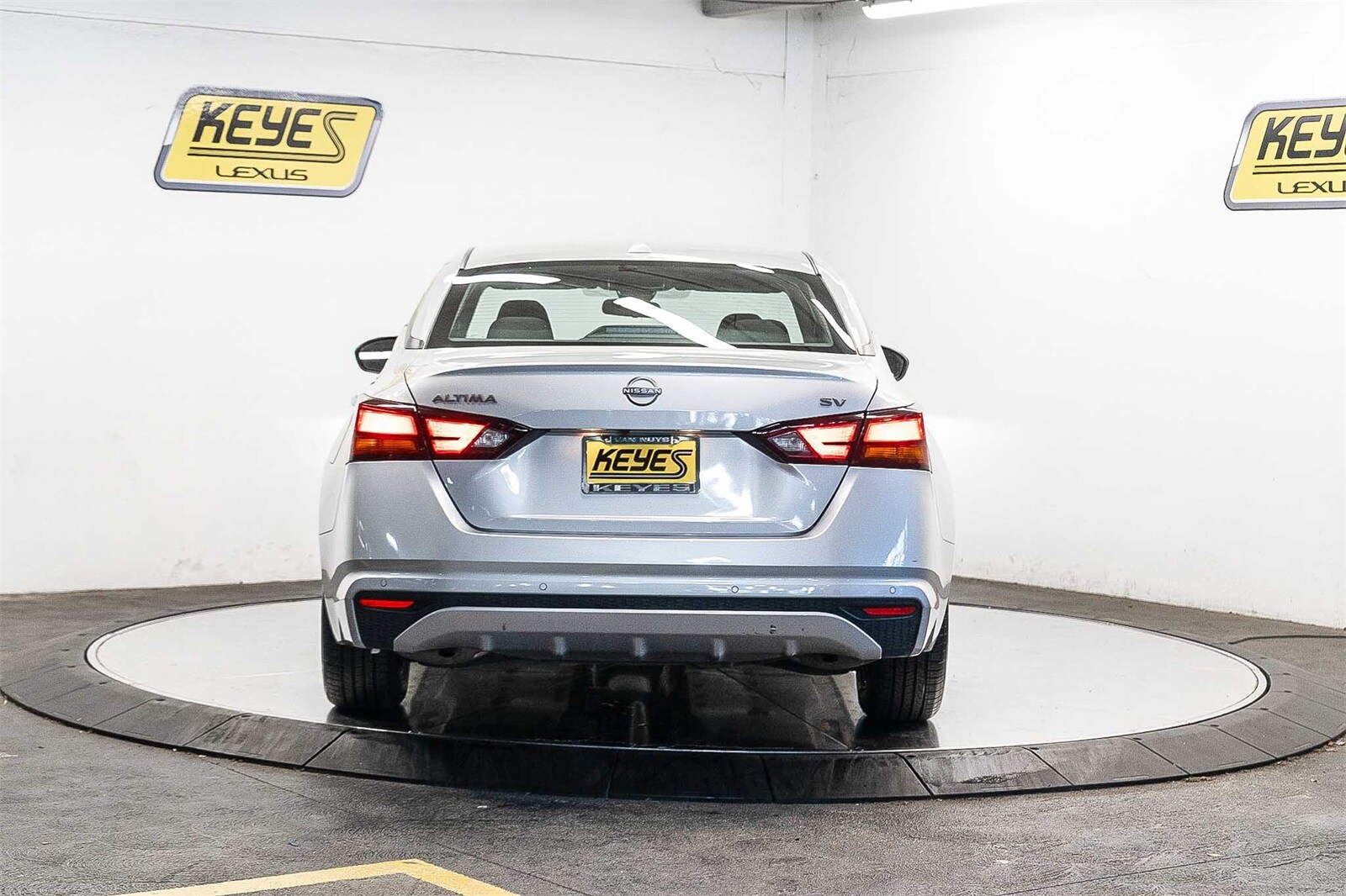 2024 Nissan Altima 2.5 SV photo 2
