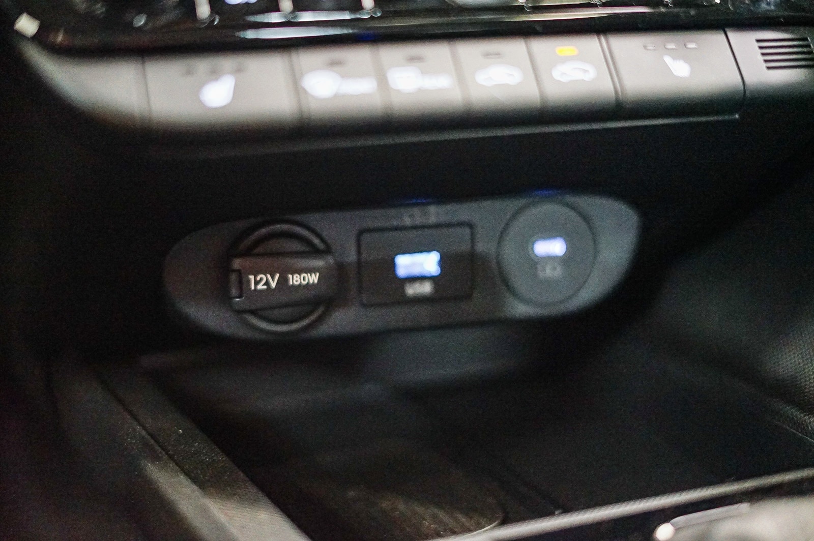 Thumbnail: 2025 Hyundai Elantra - 26