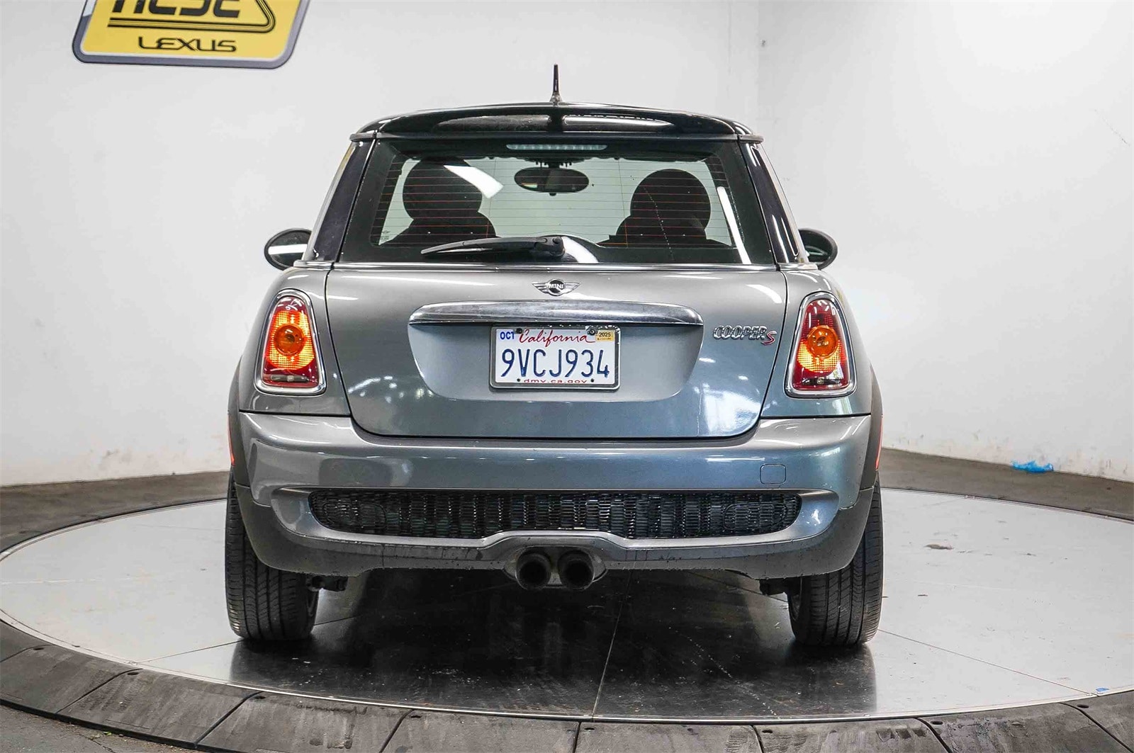Thumbnail: 2009 MINI Cooper Hardtop - 3
