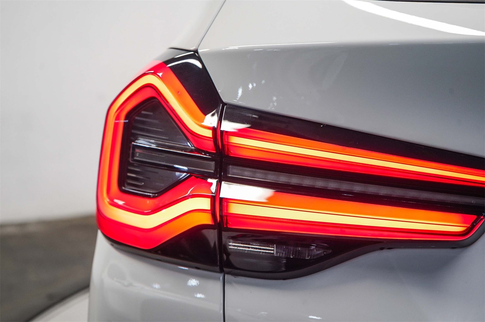 Thumbnail: 2023 BMW X3 - 11