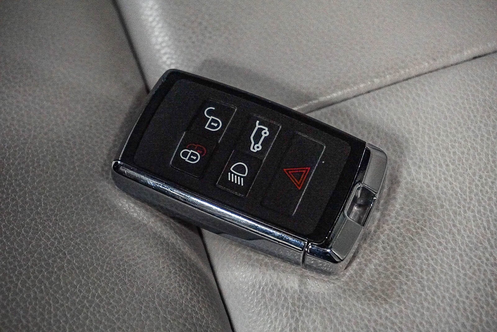 Thumbnail: 2025 Land Rover Range Rover Sport - 23