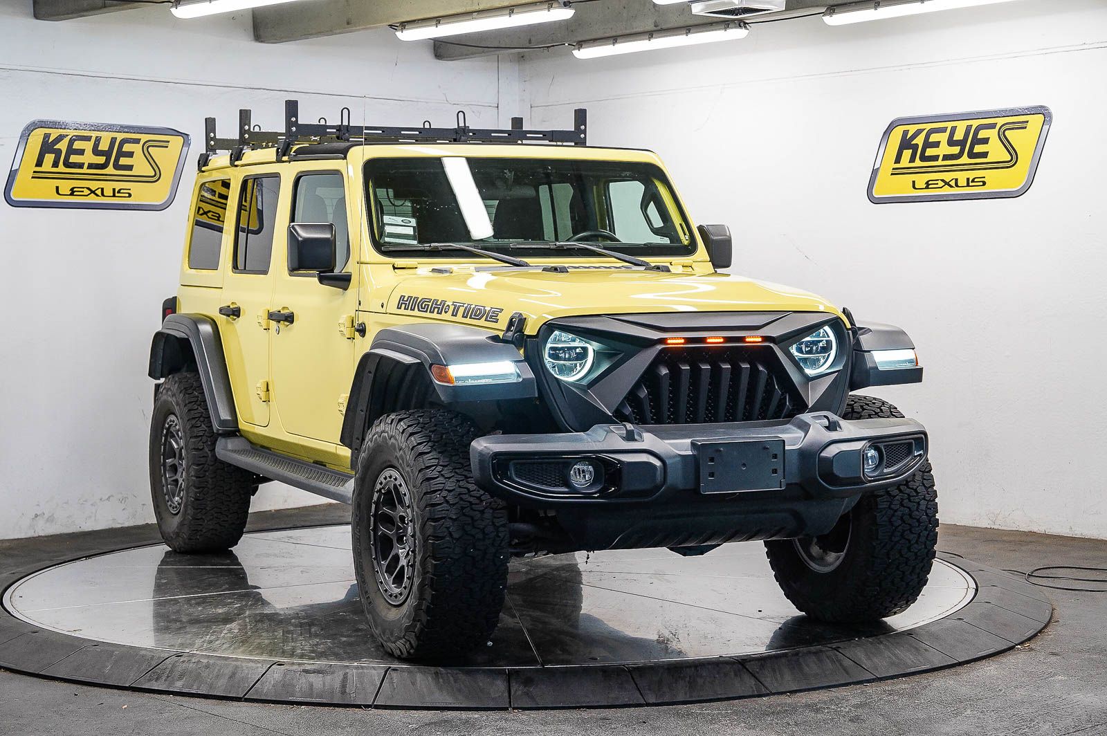 Thumbnail: 2022 Jeep Wrangler - 5
