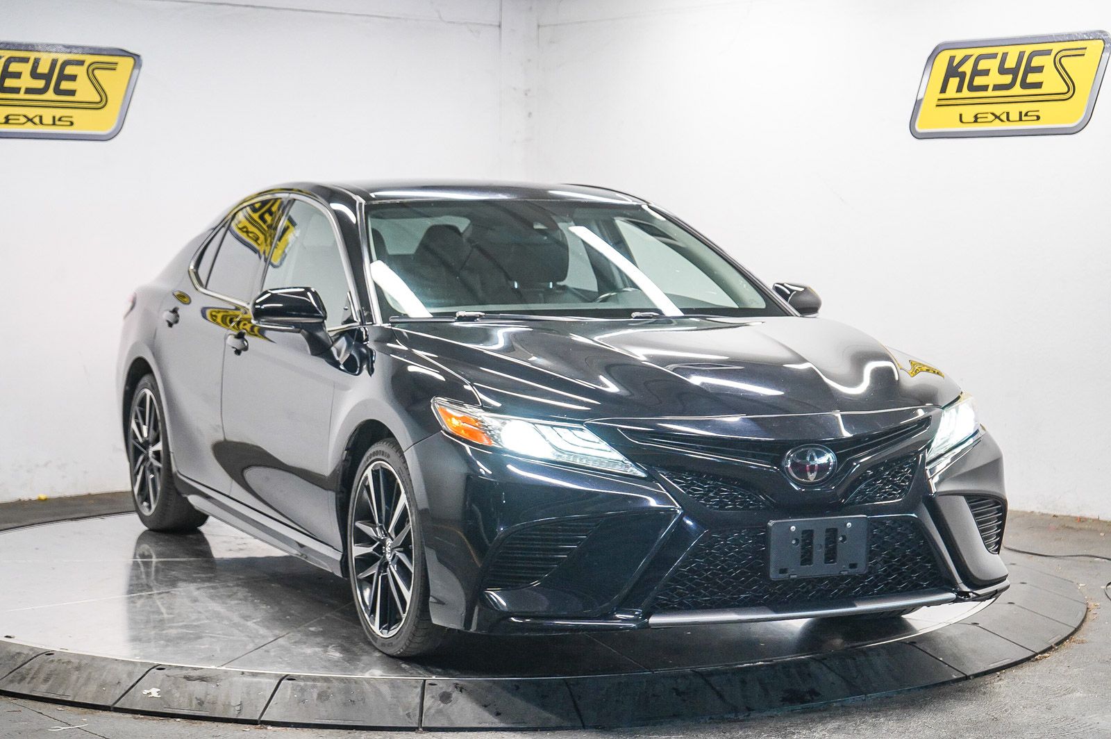 Thumbnail: 2019 Toyota Camry - 5