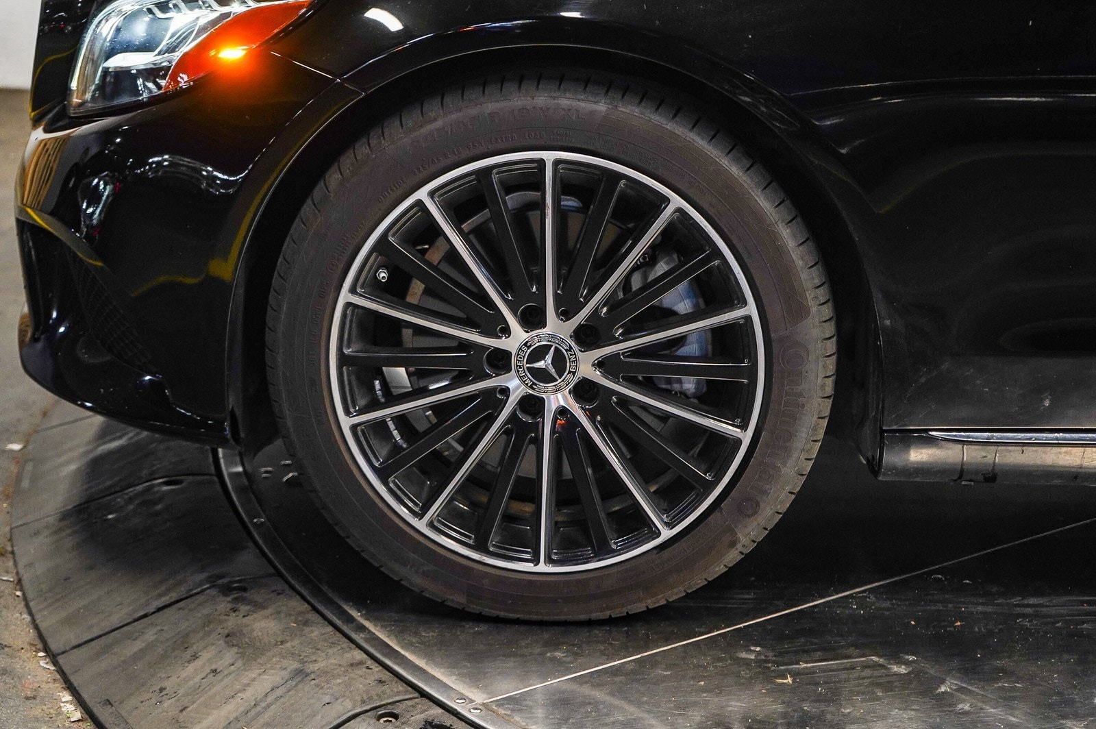 Thumbnail: 2019 Mercedes-Benz C-Class - 9