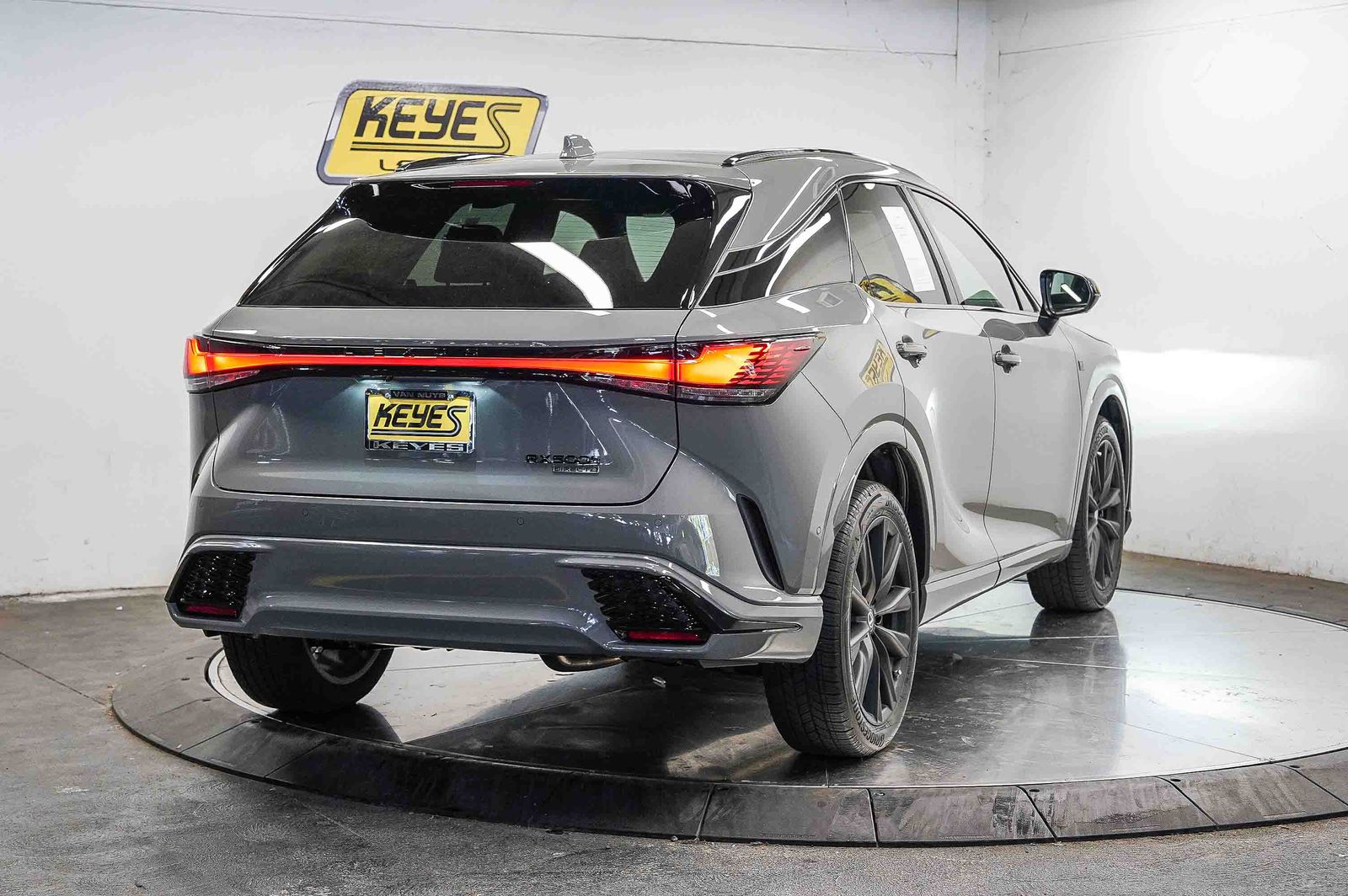 Thumbnail: 2026 Lexus RX - 4