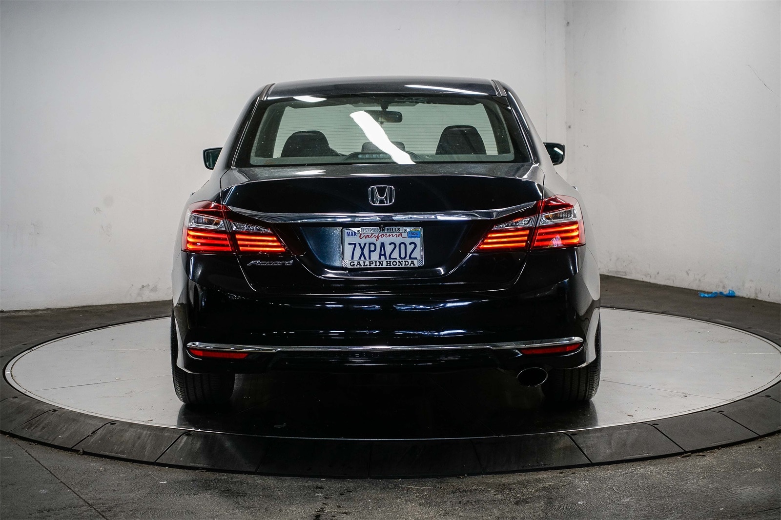 Thumbnail: 2017 Honda Accord - 3
