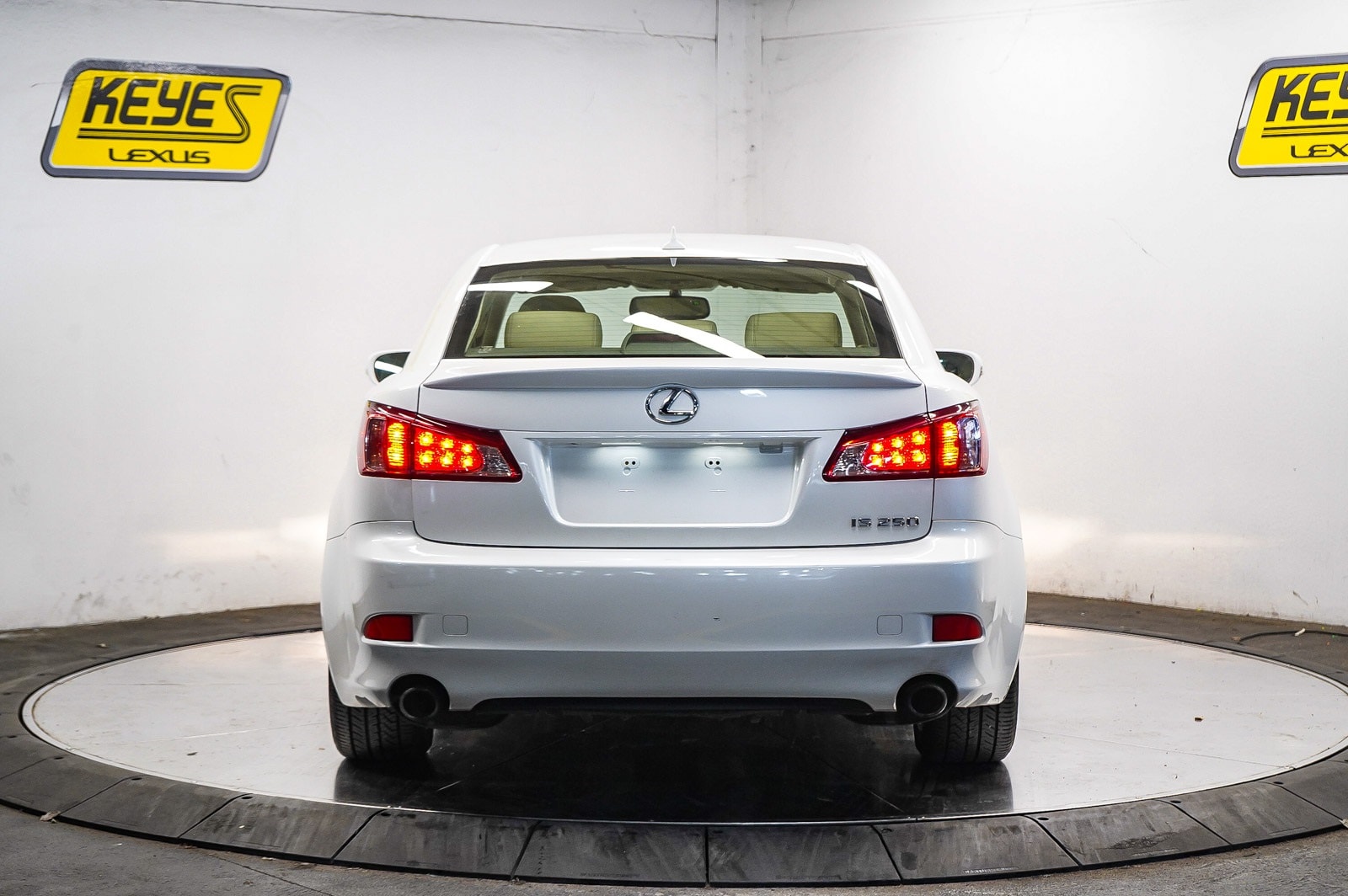 Thumbnail: 2013 Lexus IS - 3