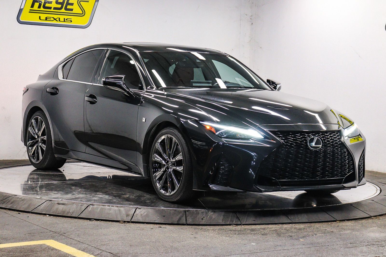 Thumbnail: 2022 Lexus IS - 5