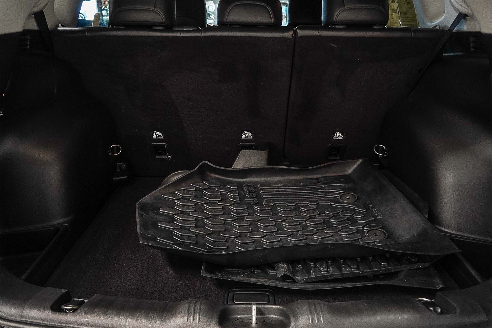 Thumbnail: 2020 Jeep Compass - 28