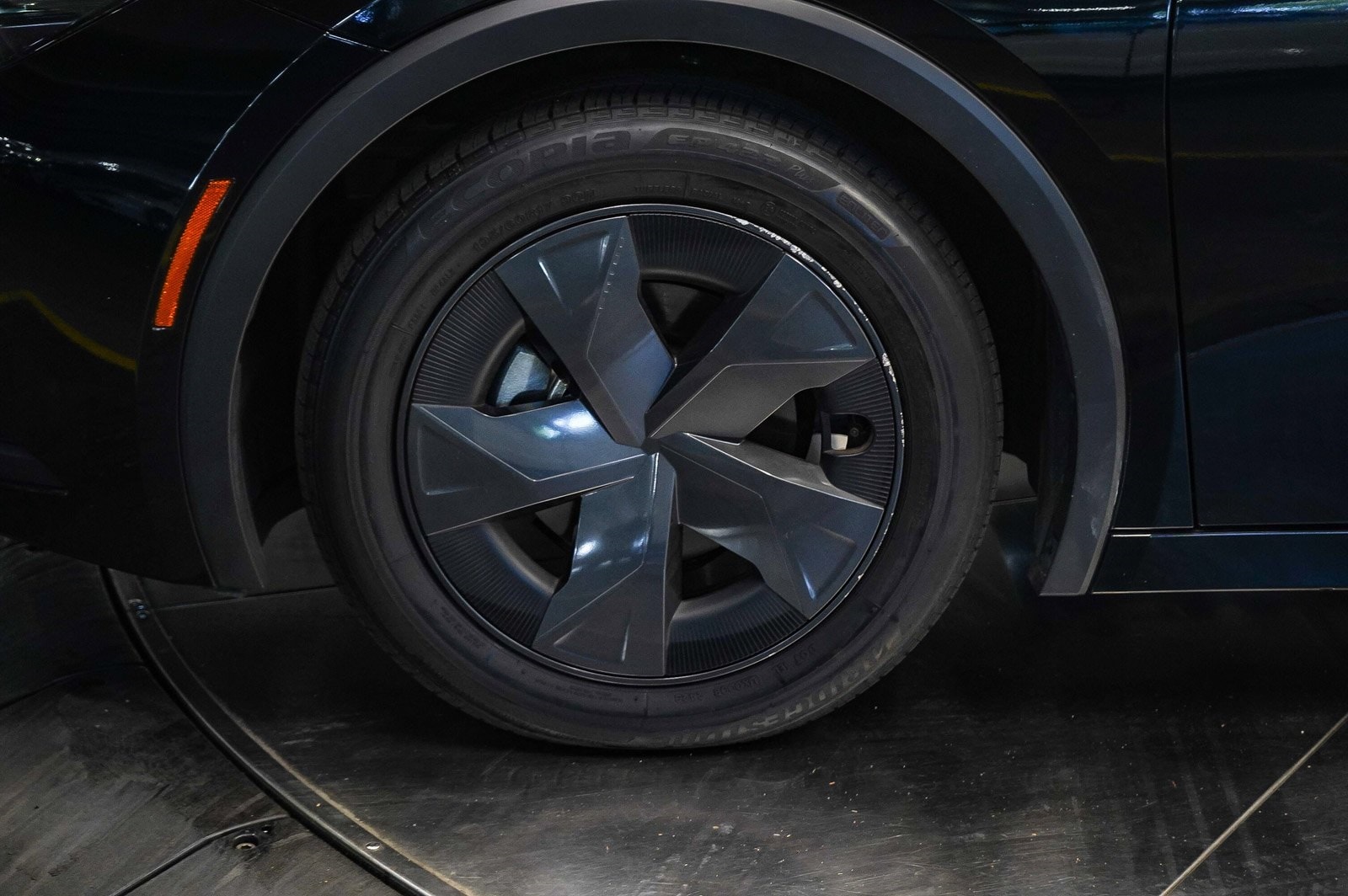 Thumbnail: 2023 Toyota Prius - 9