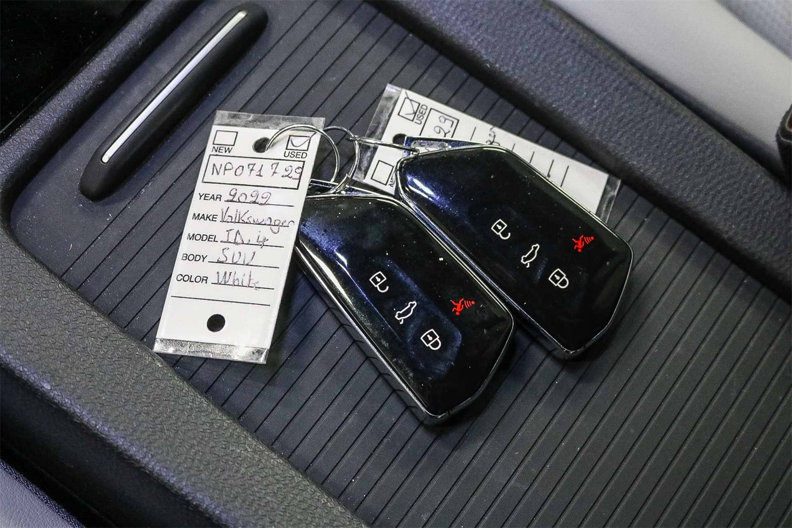 Thumbnail: 2022 Volkswagen ID.4 - 21