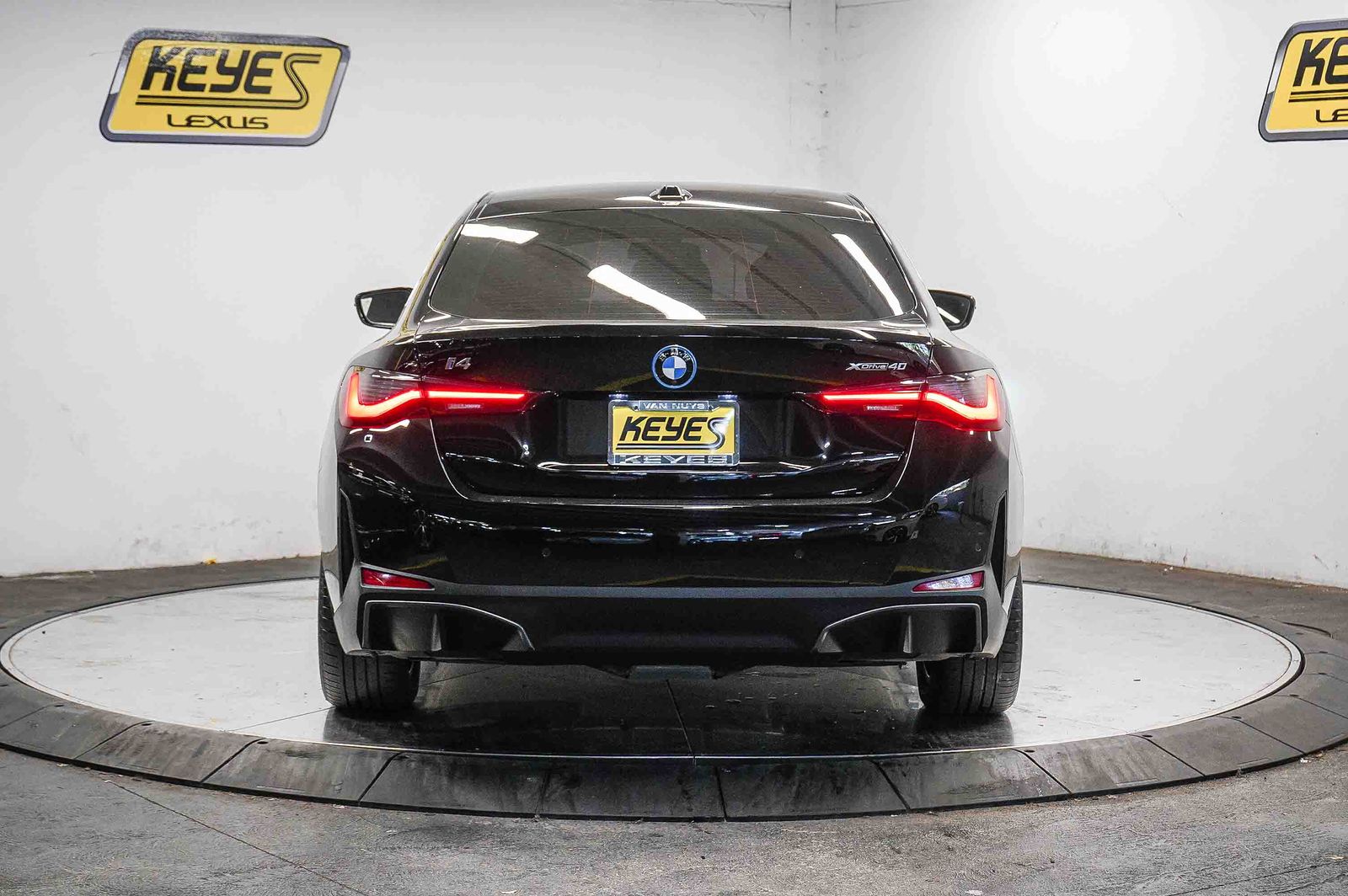 Thumbnail: 2025 BMW i4 - 2