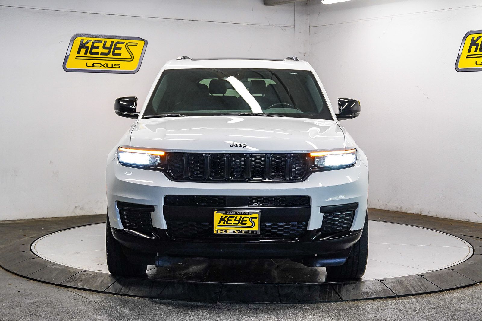 Thumbnail: 2021 Jeep Grand Cherokee L - 6