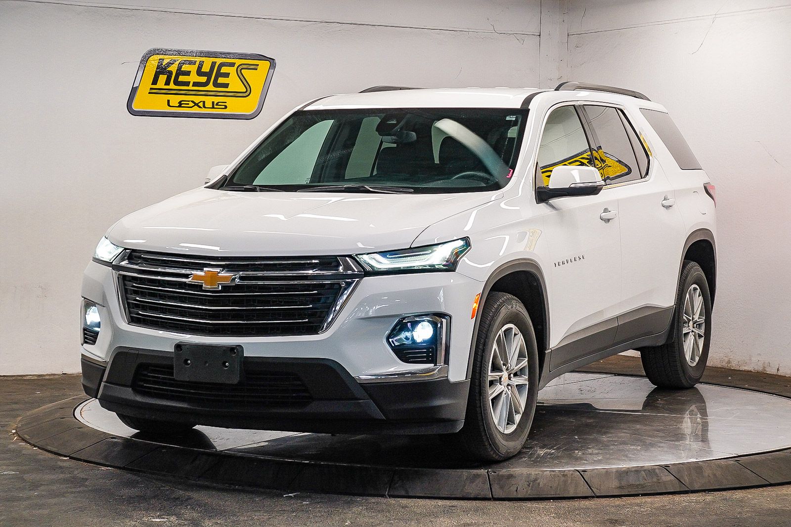 2023 Chevrolet Traverse LT -
                  Van Nuys, CA