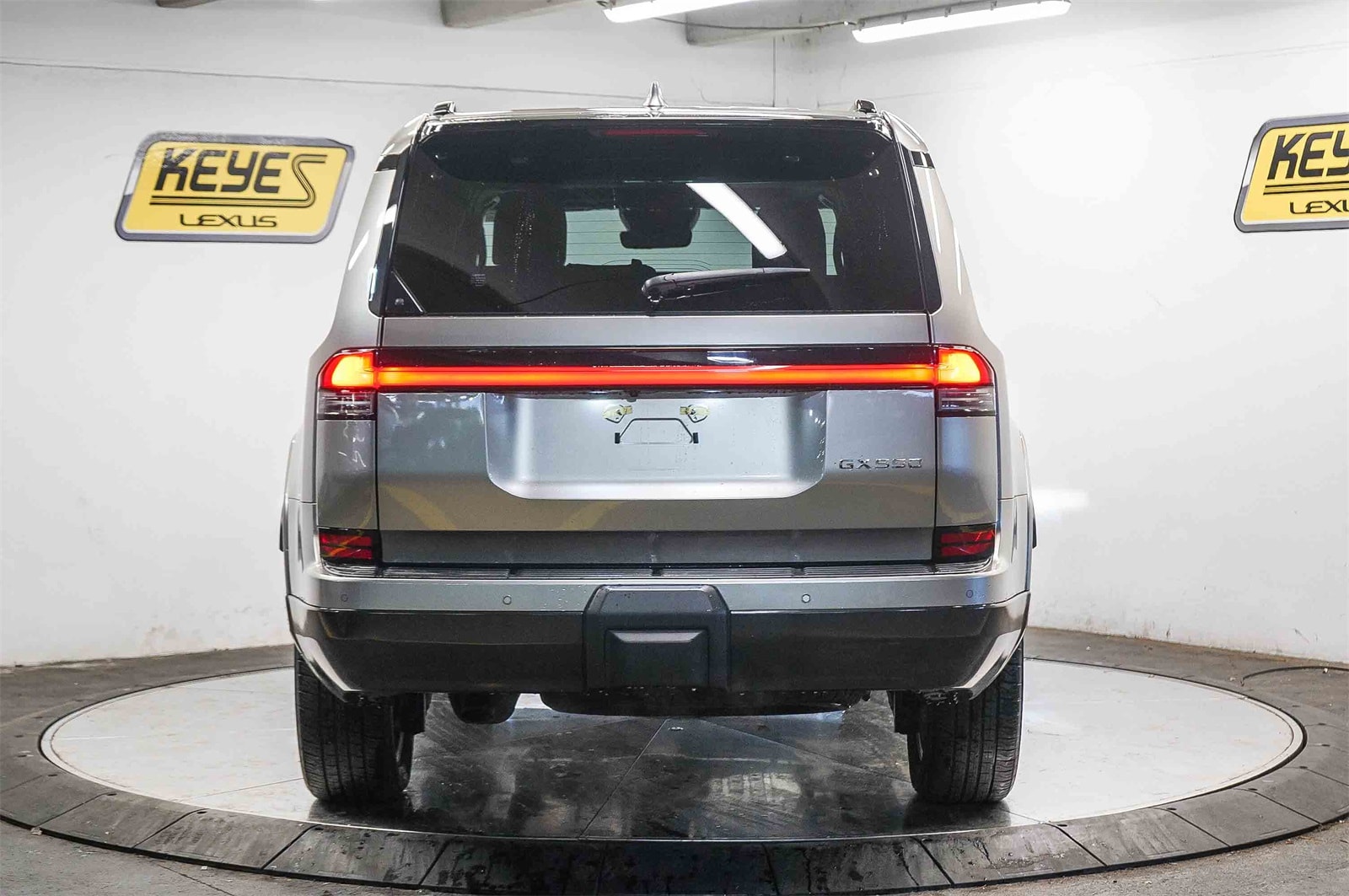 Thumbnail: 2024 Lexus GX - 3