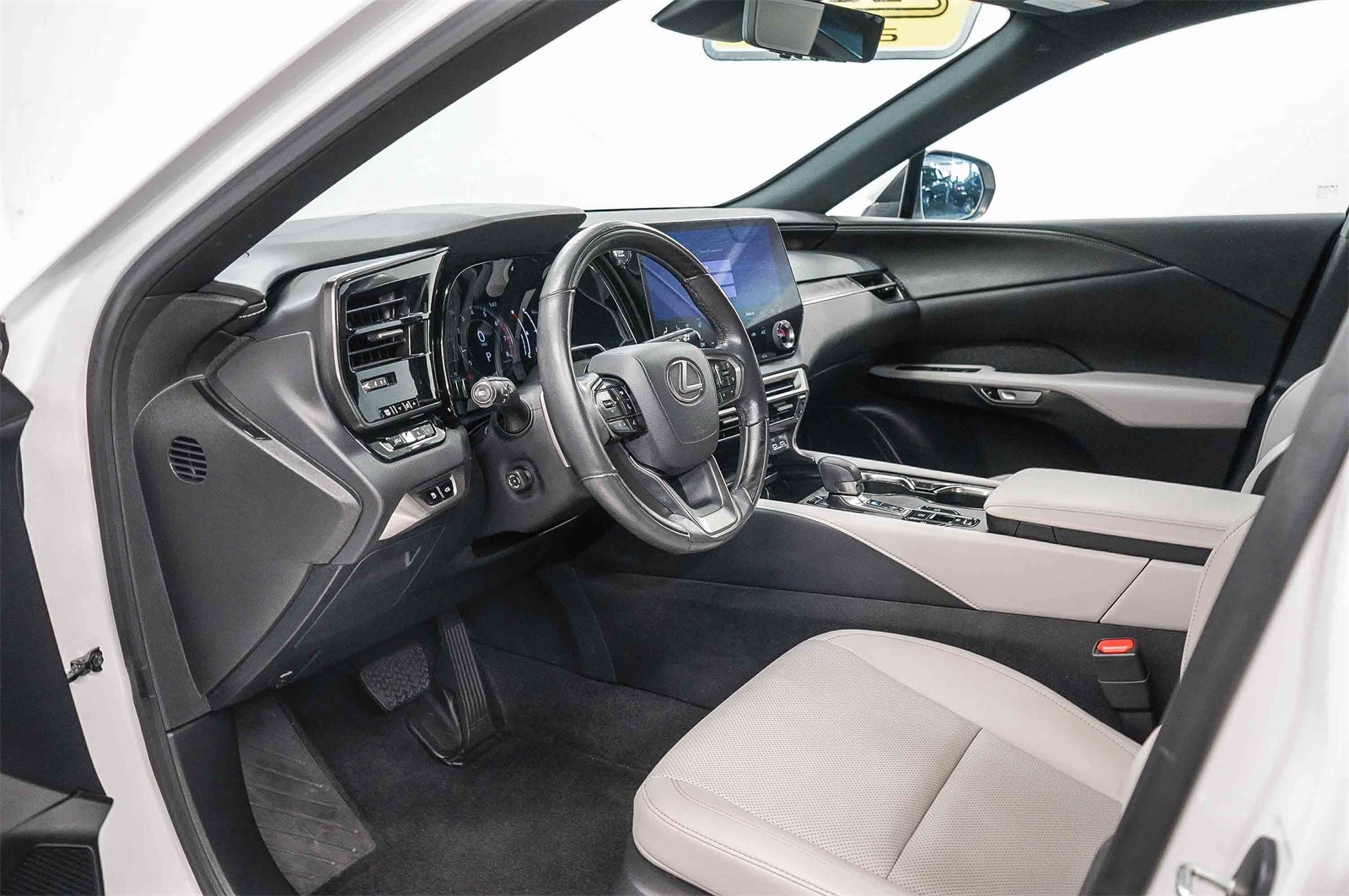 Thumbnail: 2023 Lexus RX - 18