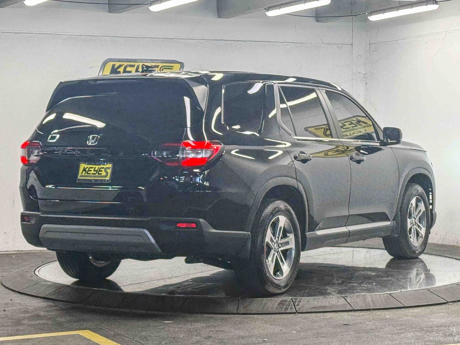 Thumbnail: 2025 Honda Pilot - 3