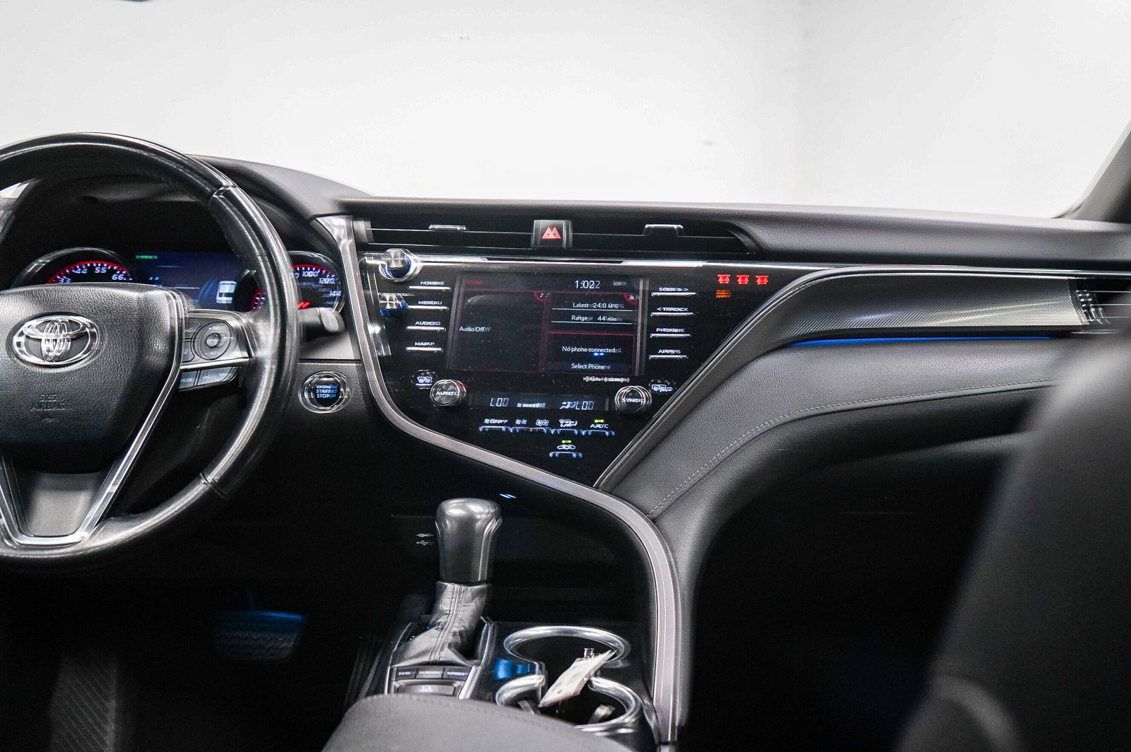 Thumbnail: 2019 Toyota Camry - 13
