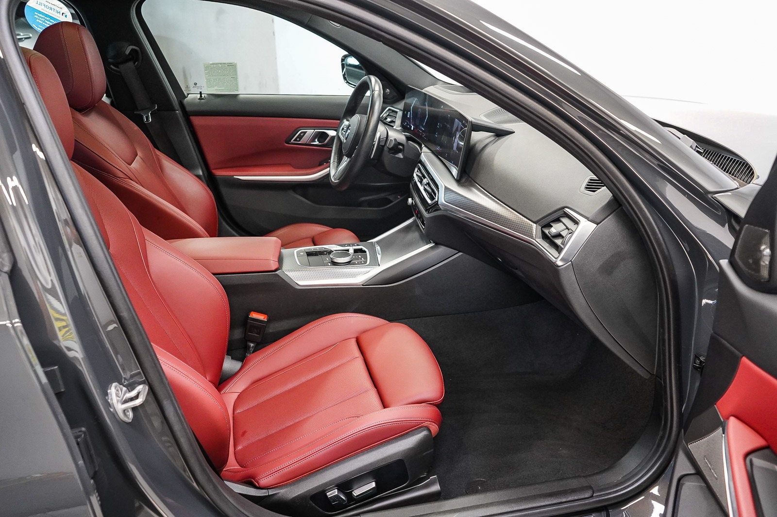 Thumbnail: 2023 BMW 3 Series - 17