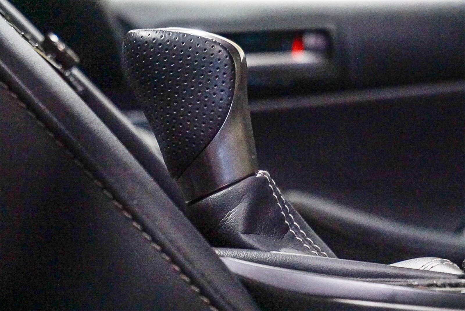 Thumbnail: 2021 Lexus IS - 21