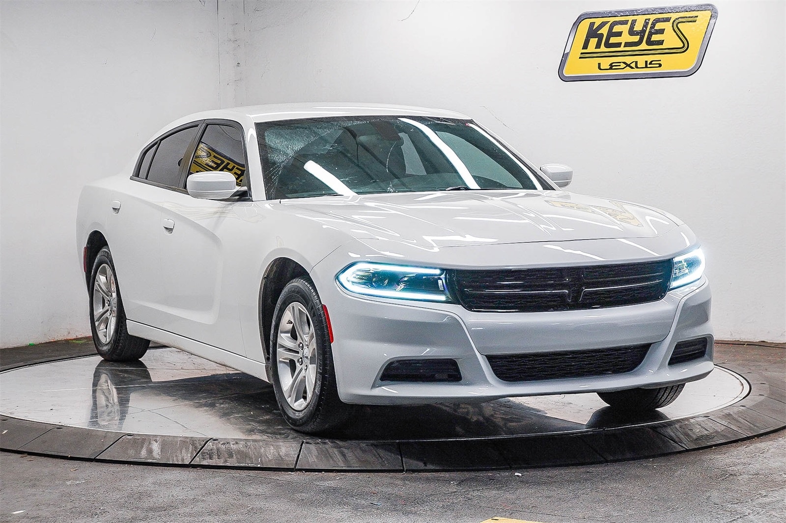 Thumbnail: 2022 Dodge Charger - 5