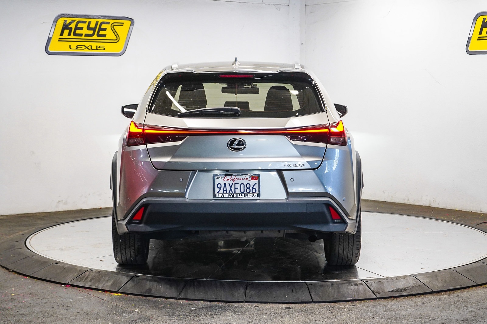 Thumbnail: 2022 Lexus UX - 3