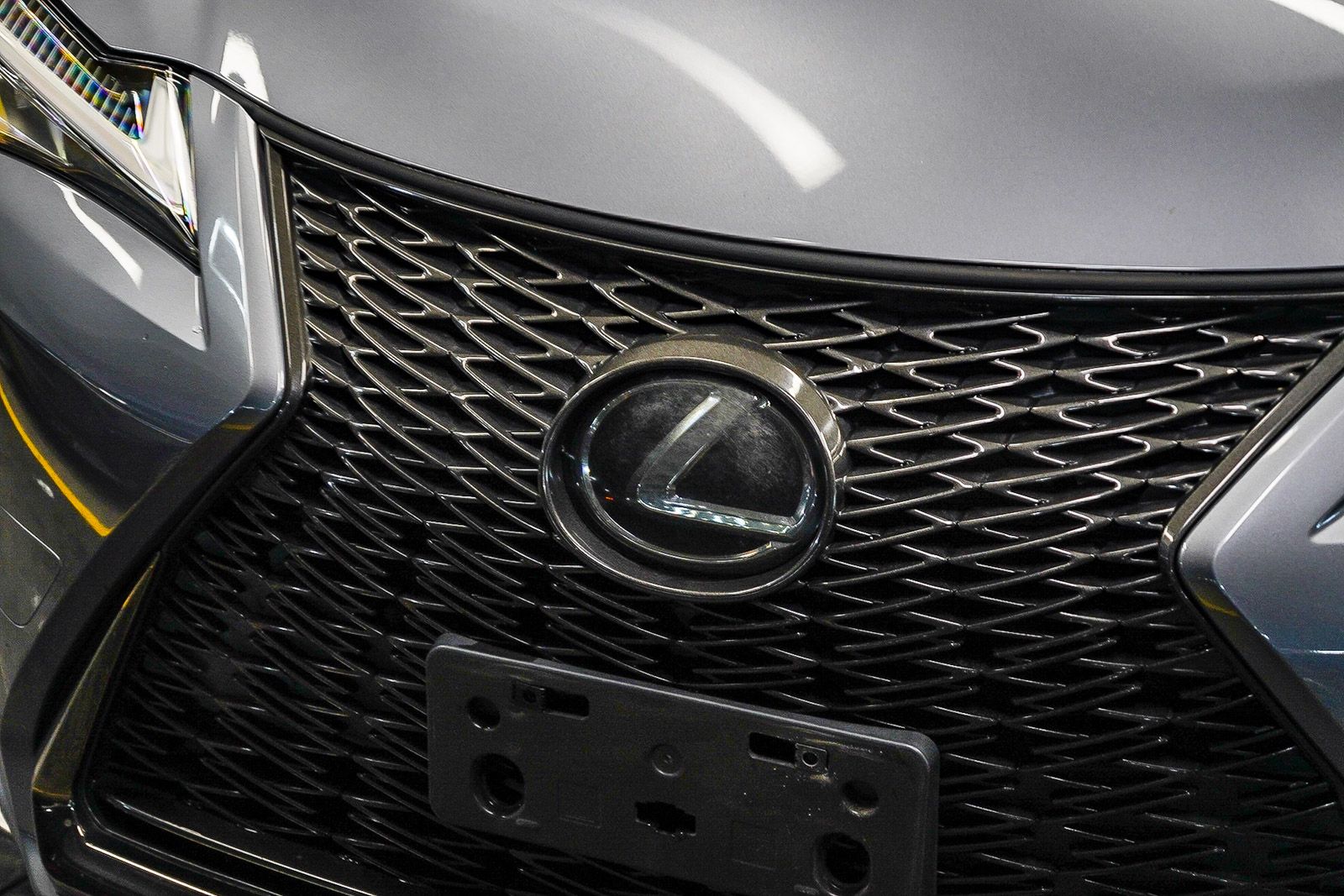 Thumbnail: 2020 Lexus UX - 7