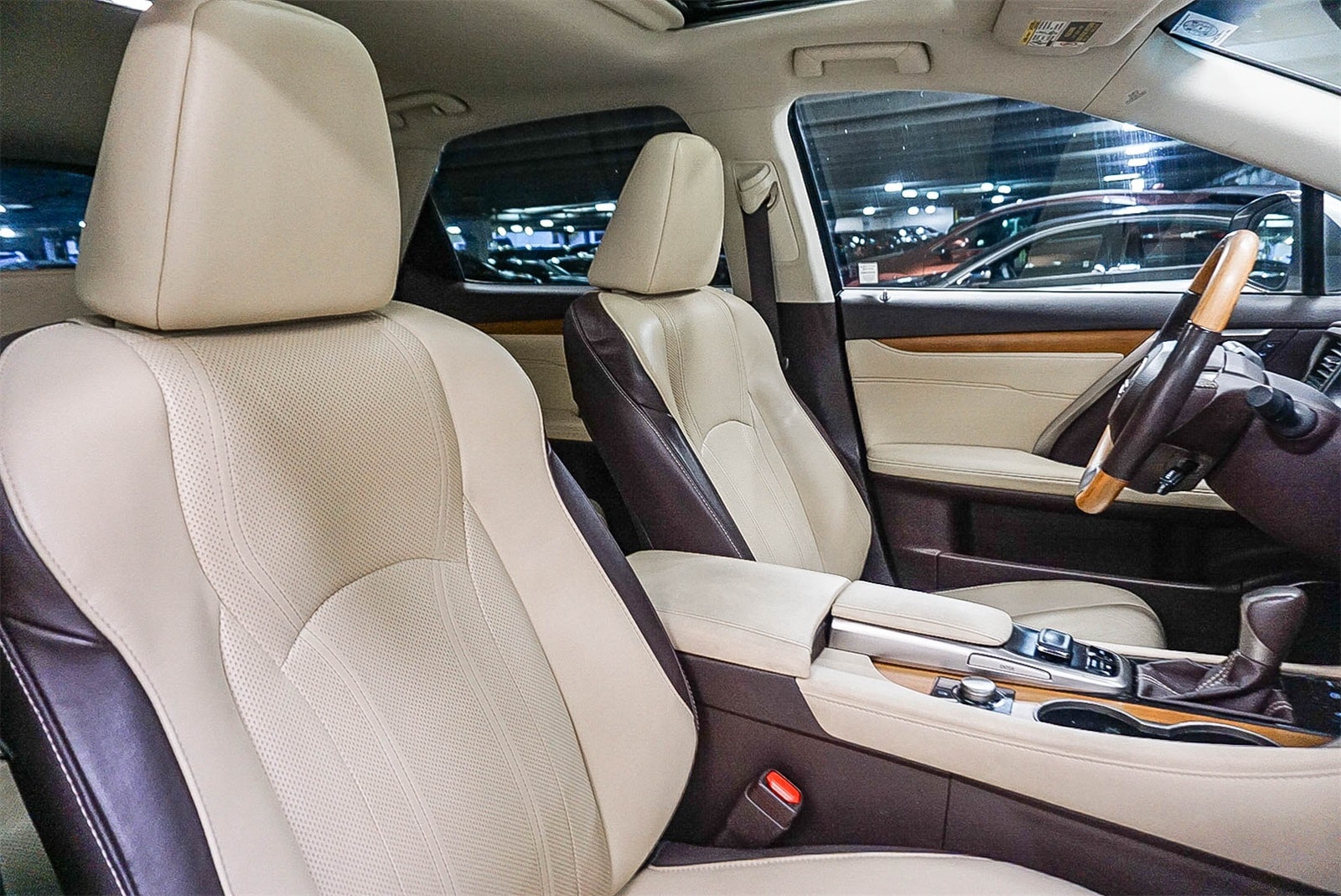 Thumbnail: 2018 Lexus RX - 15