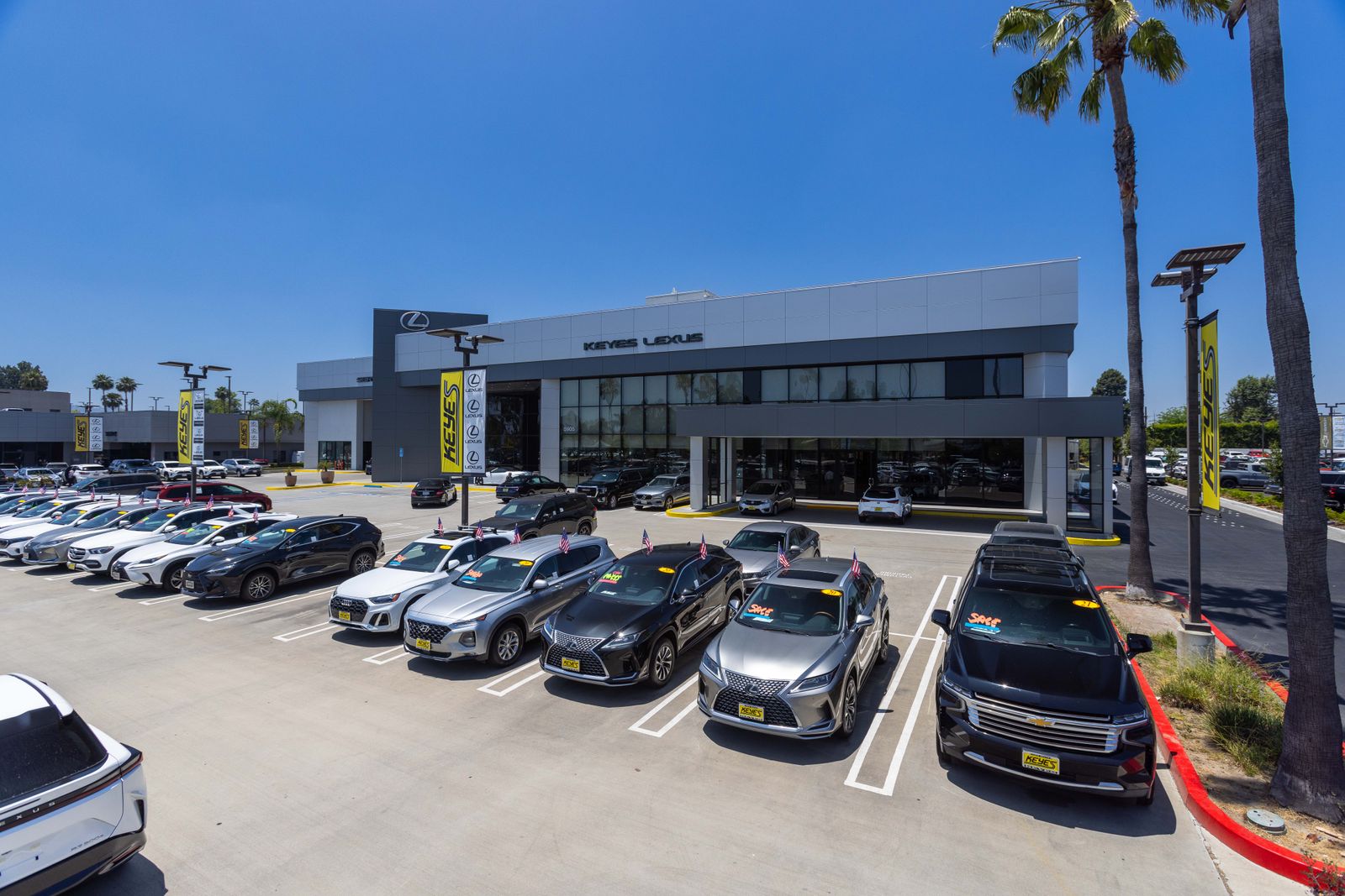 Thumbnail: 2023 Nissan Kicks - 33