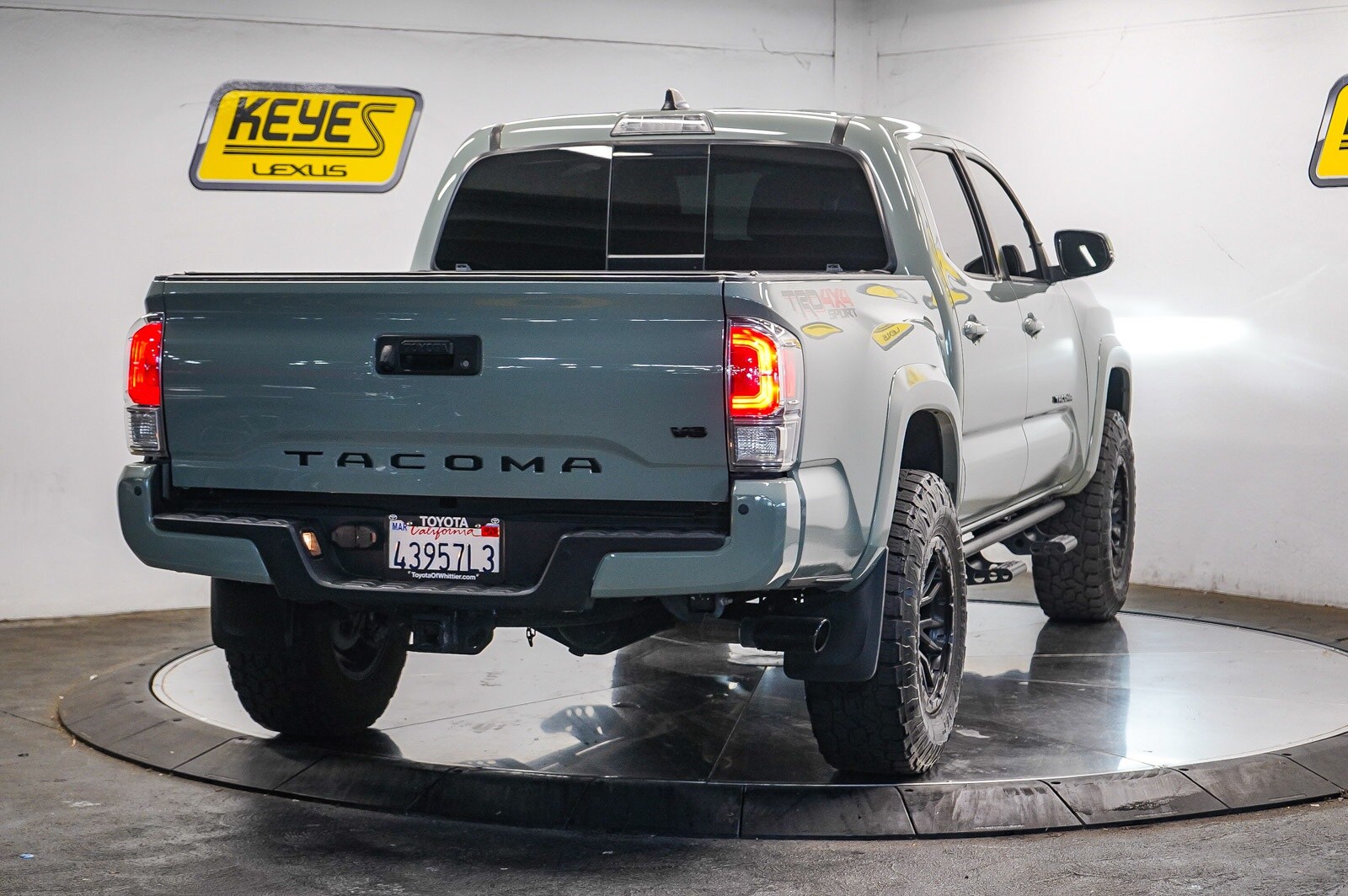 2022 Toyota Tacoma TRD Sport photo 4