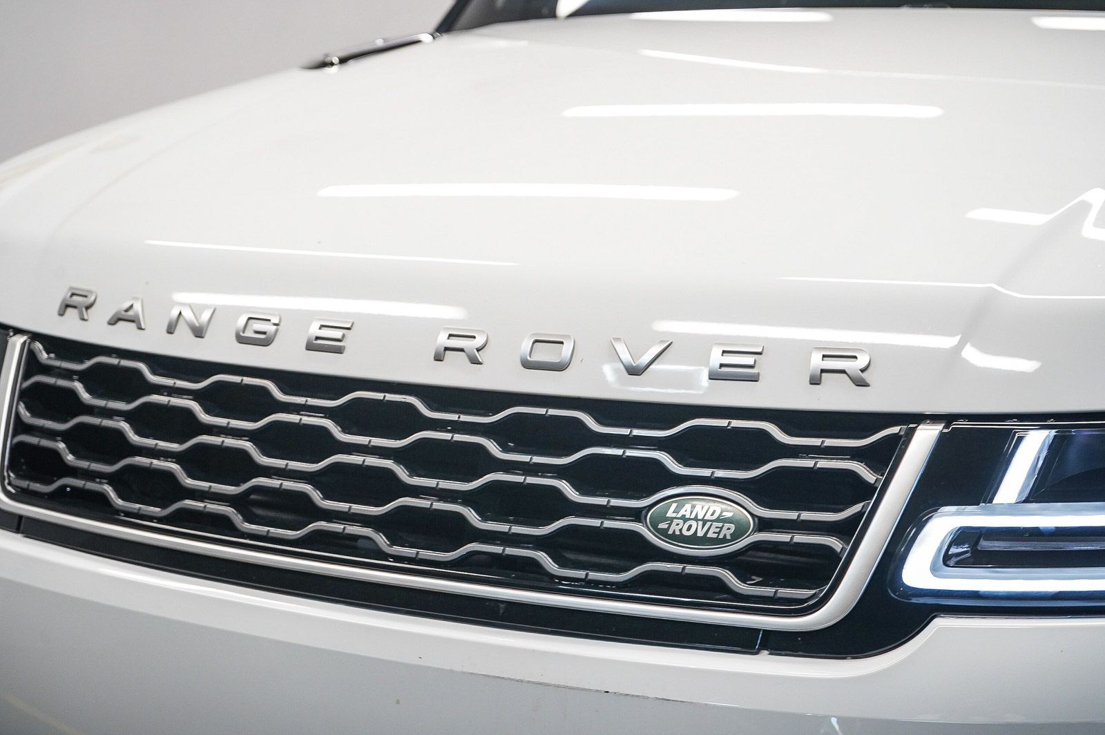 Thumbnail: 2018 Land Rover Range Rover Sport - 8