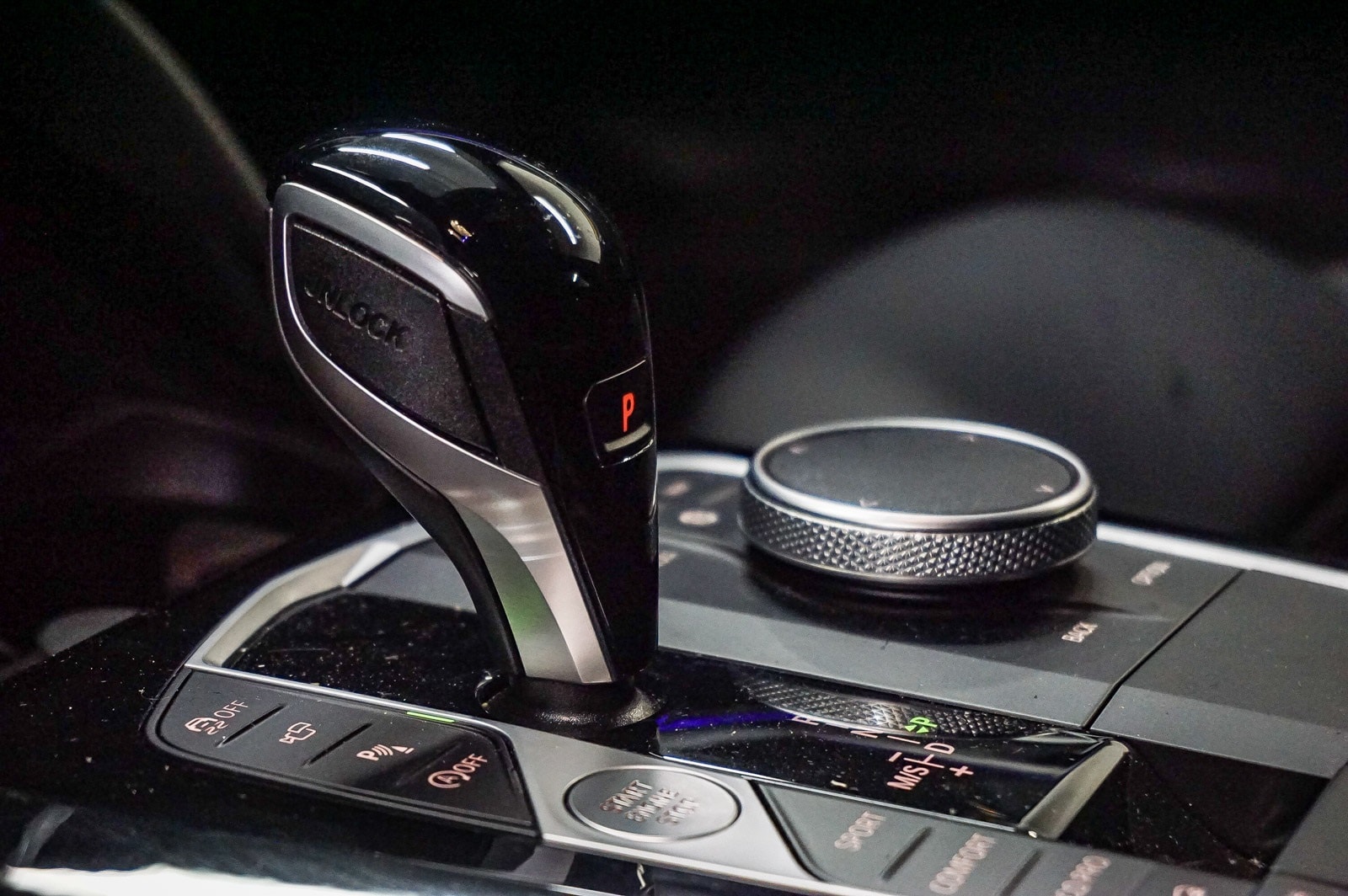 Thumbnail: 2023 BMW X4 - 21