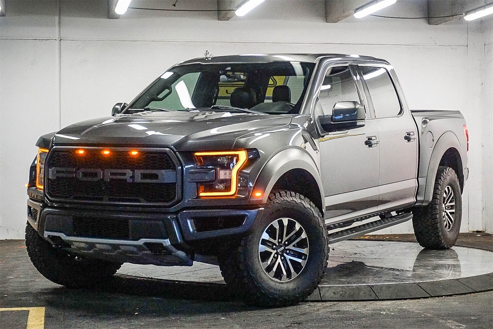 Thumbnail: 2019 Ford F-150 - 1