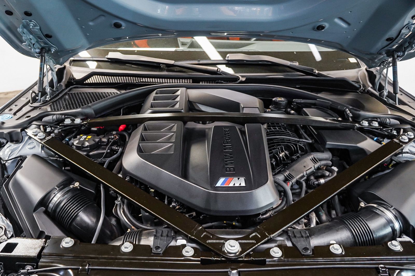 Thumbnail: 2024 BMW M4 - 28