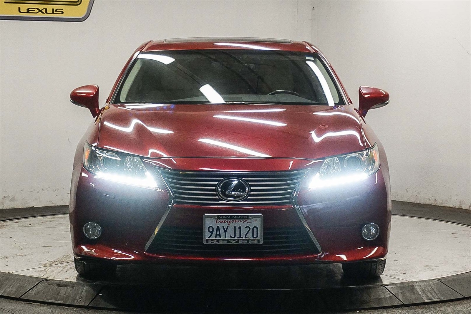 Thumbnail: 2014 Lexus ES - 6