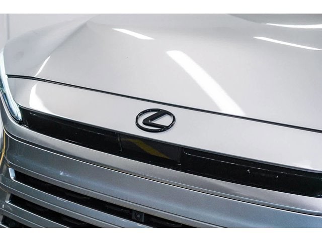 Thumbnail: 2026 Lexus TX - 8