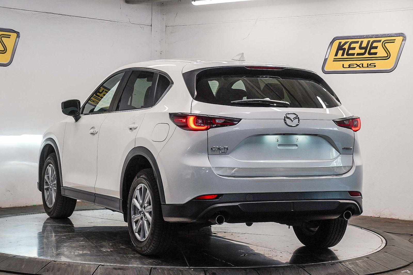 Thumbnail: 2023 Mazda CX-5 - 2