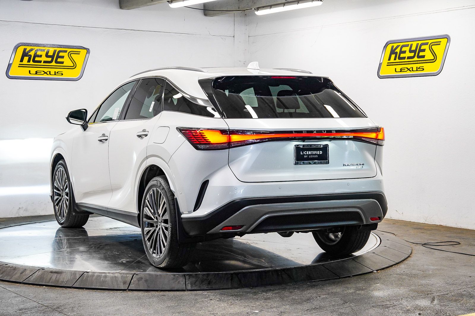 Thumbnail: 2025 Lexus RX - 2