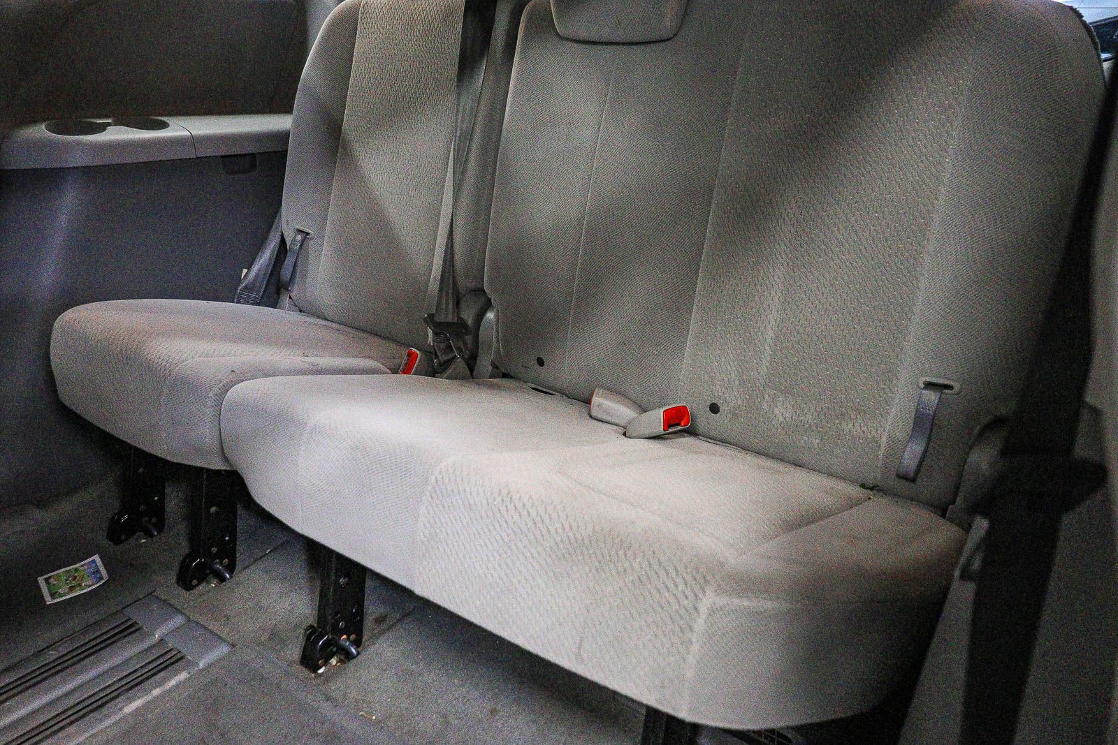 Thumbnail: 2014 Toyota Sienna - 19