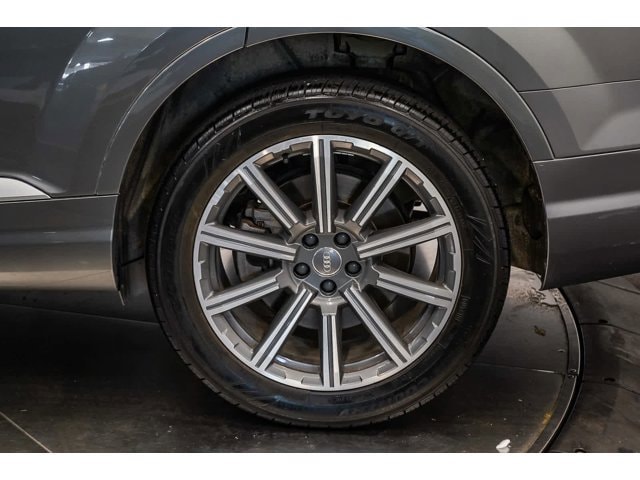 Thumbnail: 2017 Audi Q7 - 10