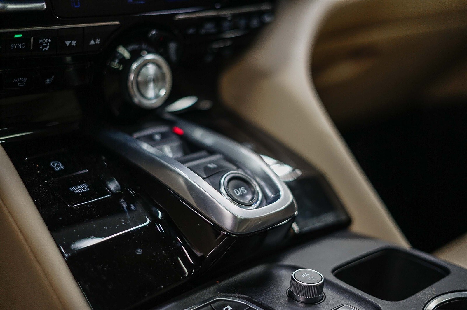 Thumbnail: 2023 Acura MDX - 21