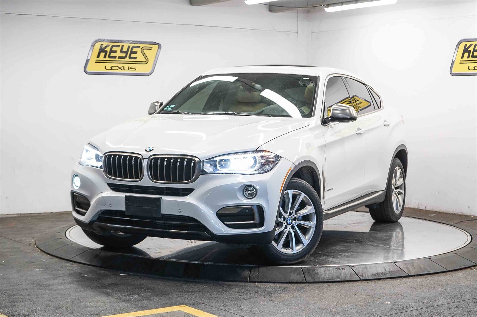2017 BMW X6 sDrive35i -
                  Van Nuys, CA