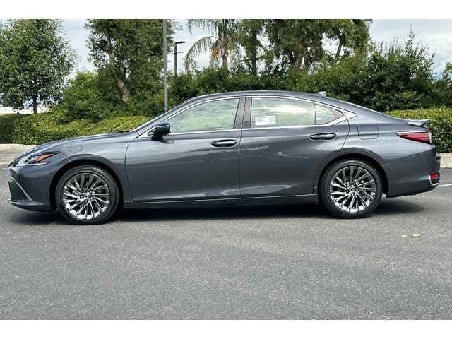 Thumbnail: 2025 Lexus ES - 2