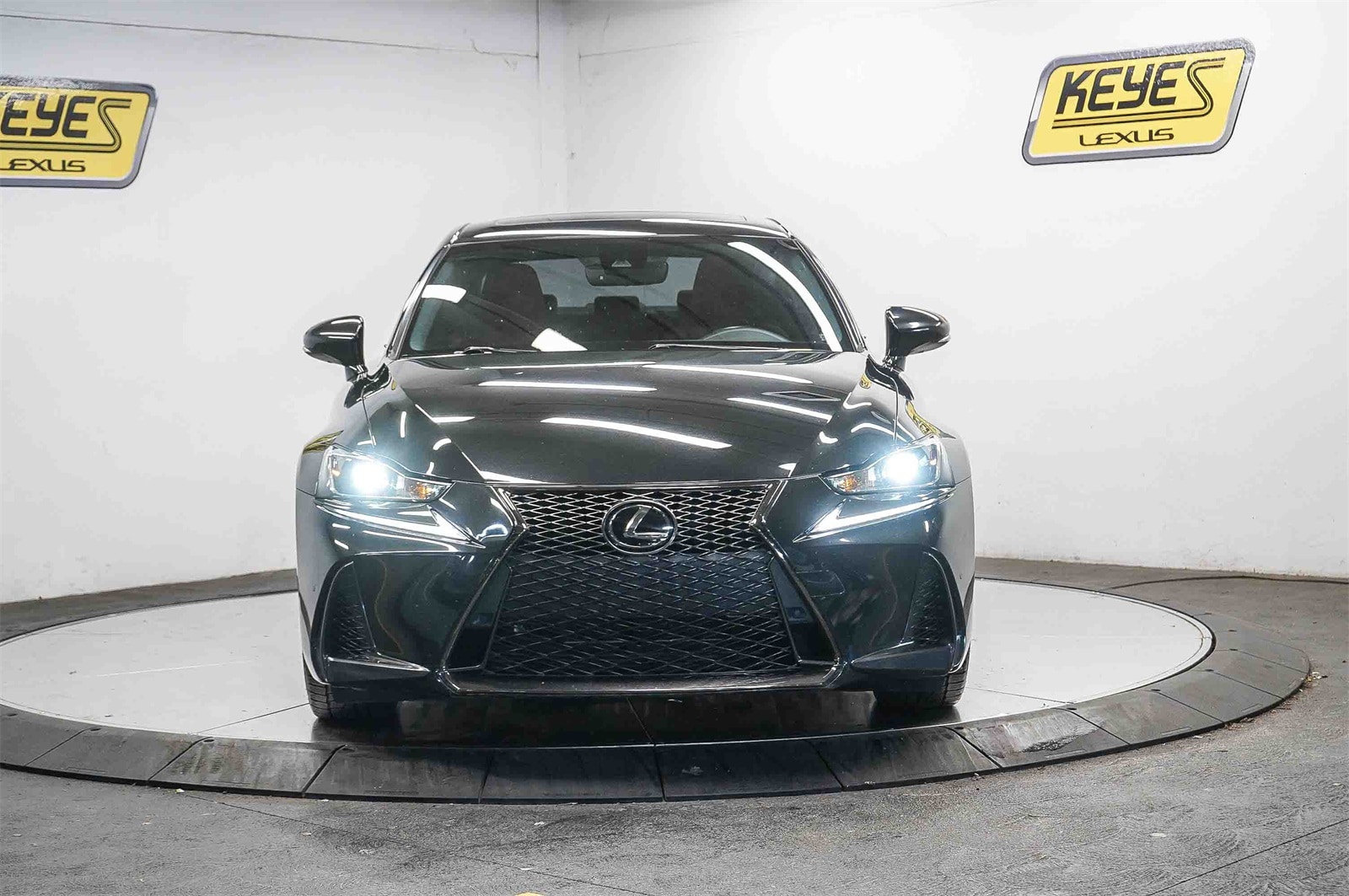 Thumbnail: 2019 Lexus IS - 6