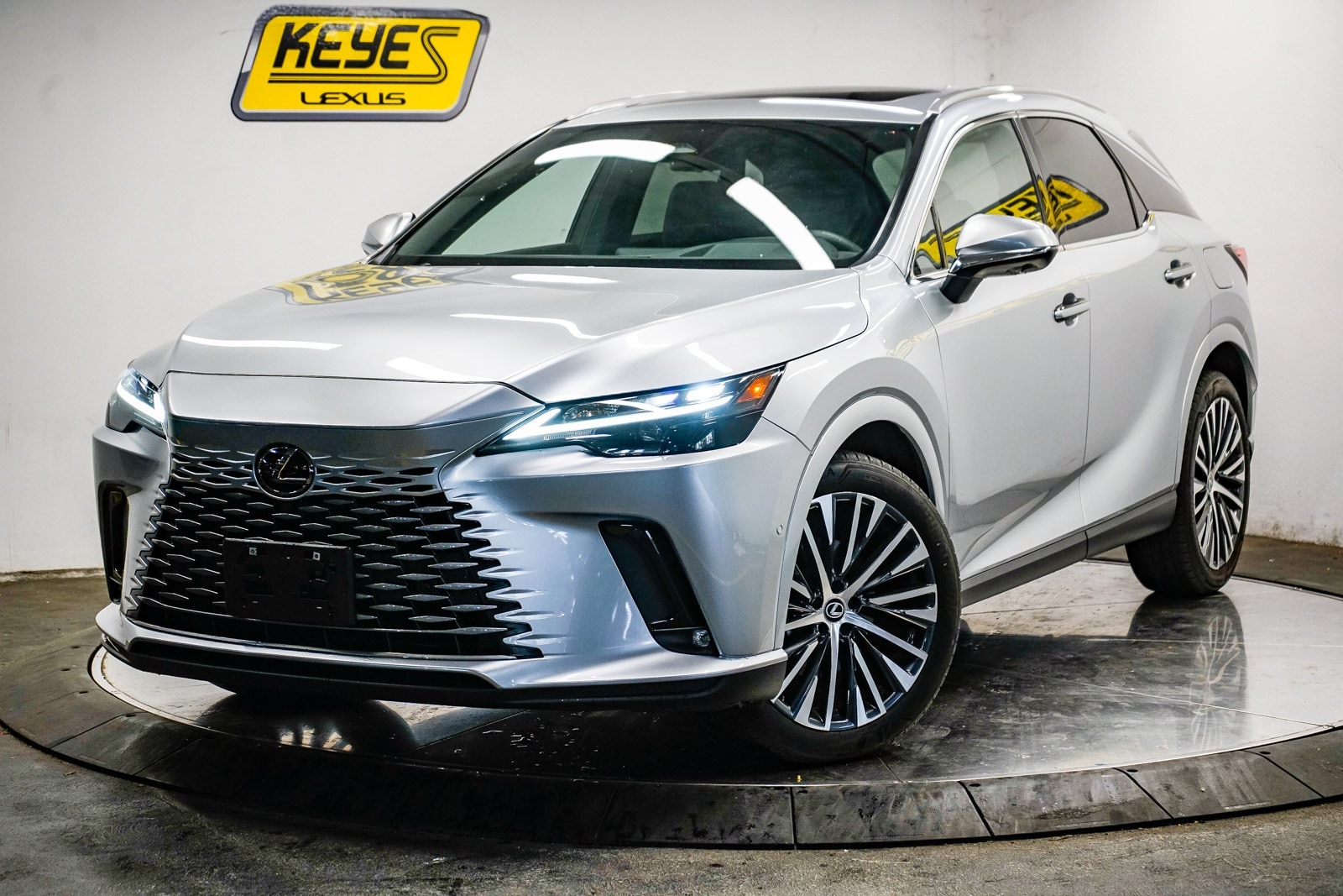 Thumbnail: 2024 Lexus RX - 1