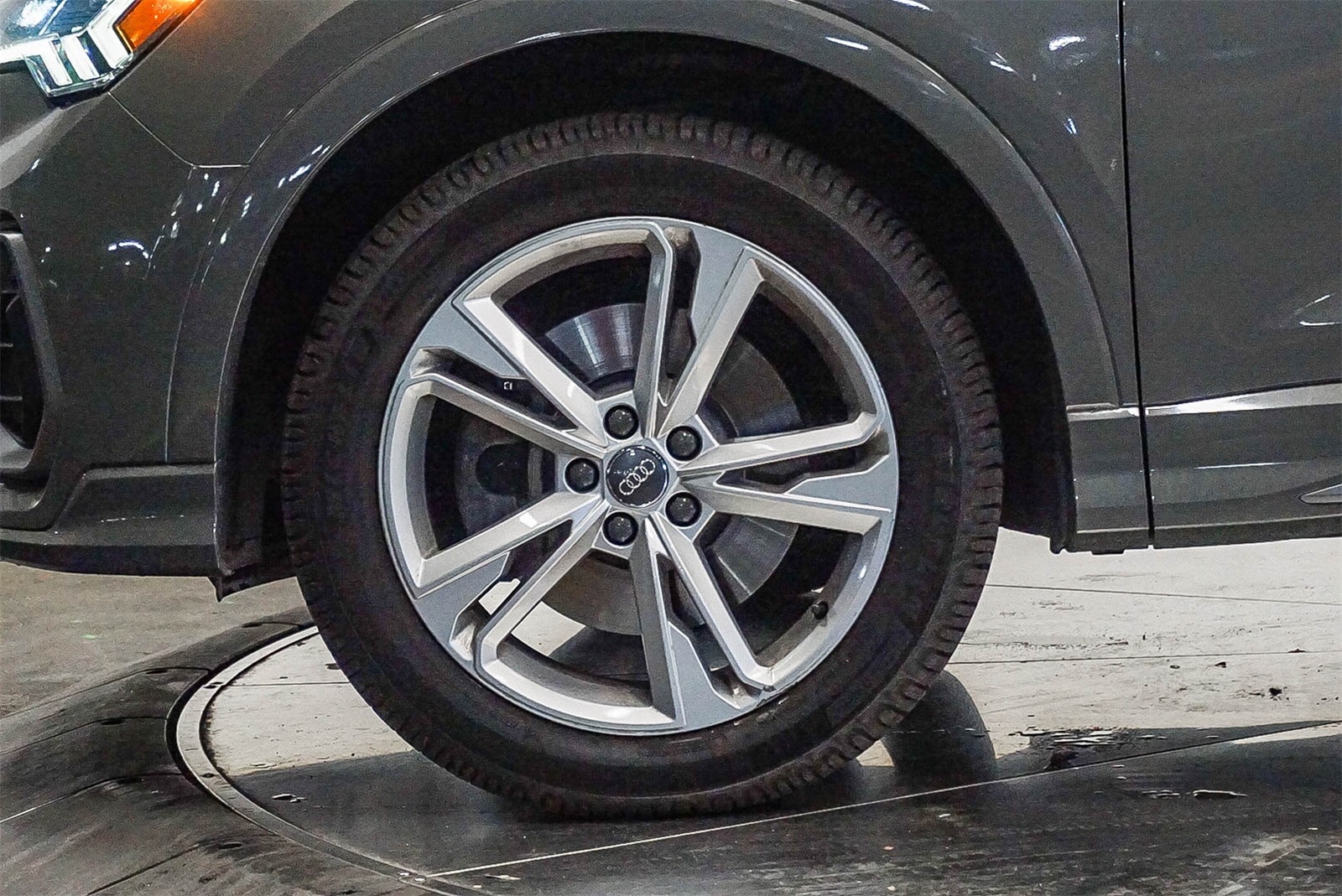 Thumbnail: 2020 Audi Q3 - 9