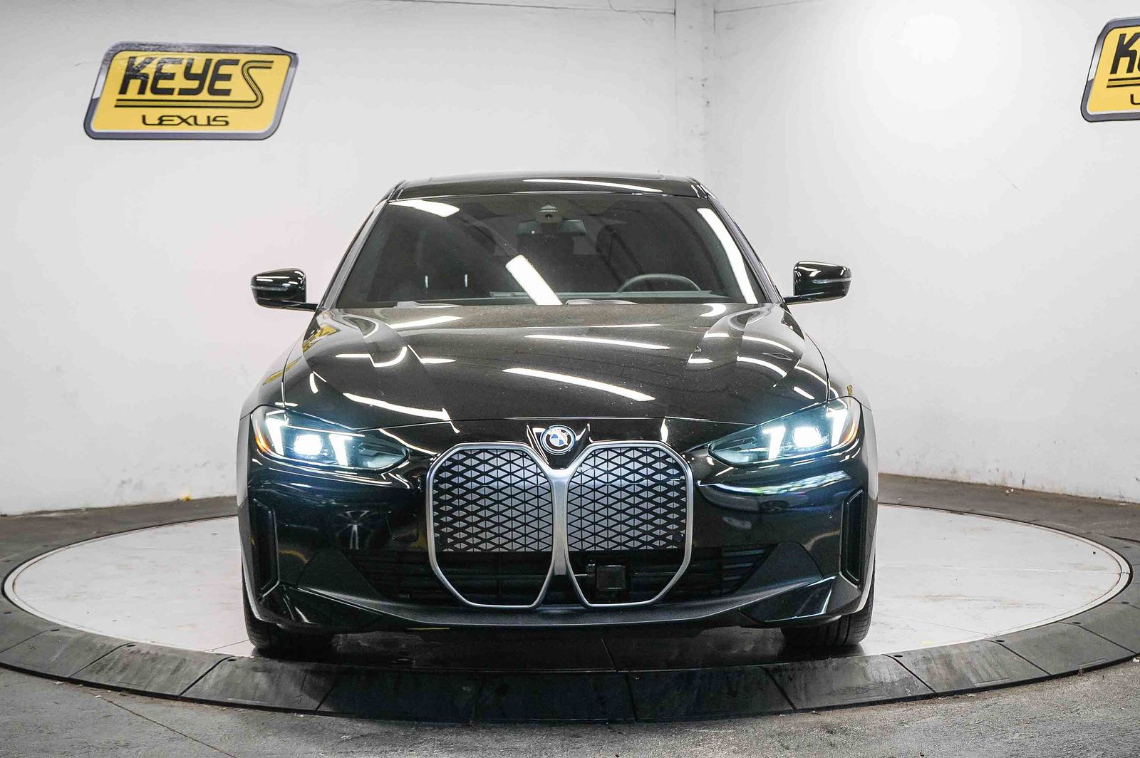 Thumbnail: 2025 BMW i4 - 5