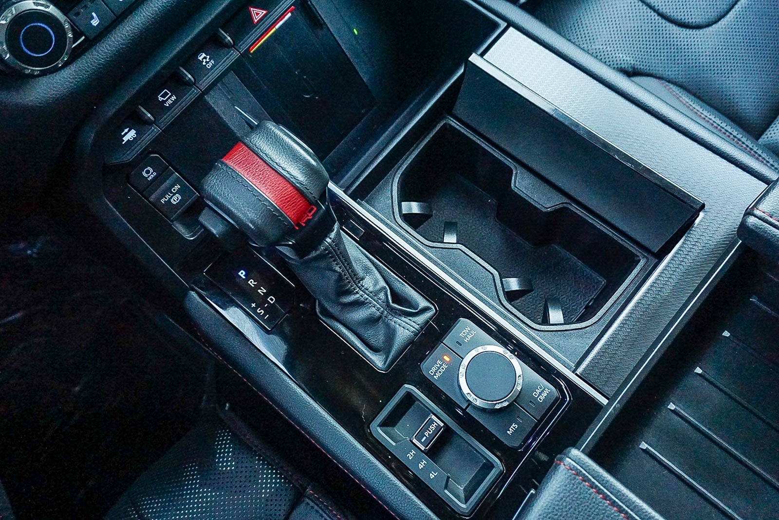 Thumbnail: 2023 Toyota Sequoia - 24