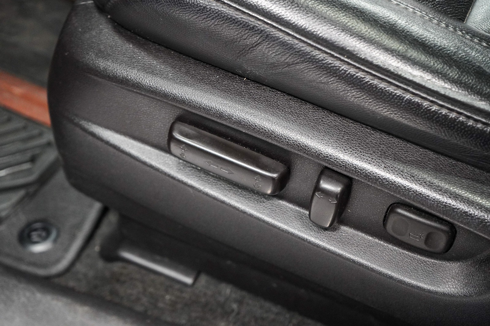 Thumbnail: 2016 Acura MDX - 23