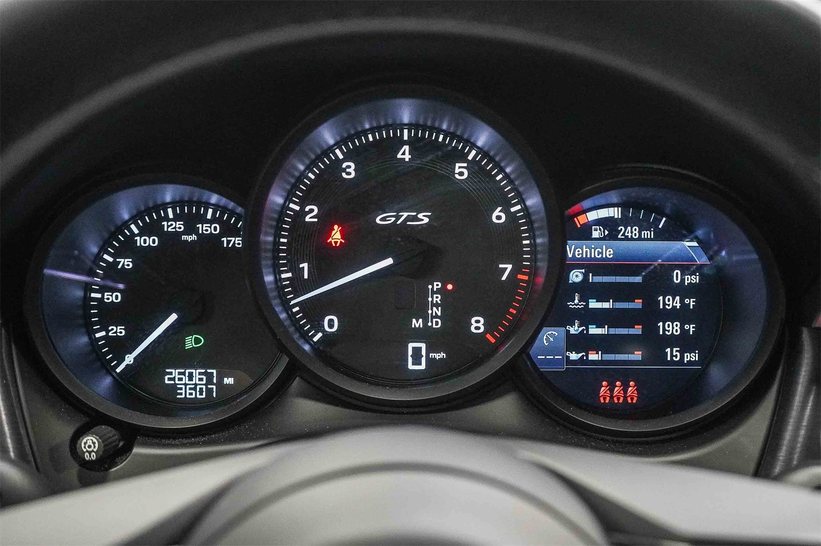 Thumbnail: 2023 Porsche Macan - 25